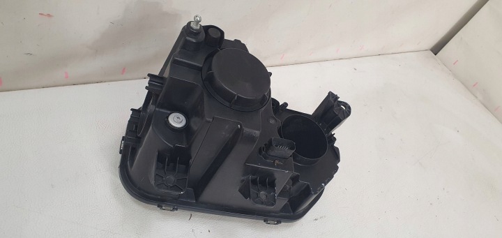 PHARE AVANT AVANT GAUCHE DROITE DODGE CHALLENGER 2015- 68174064 USA KOMPET