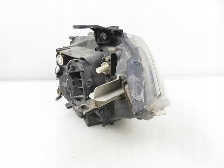 PHARE DROITE AVANT BMW 1 E87 7249650