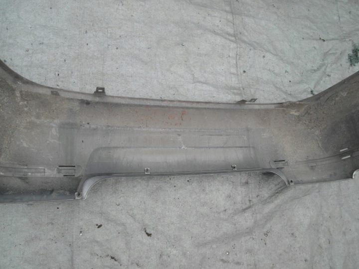 TOYOTA AVENSIS T25 03-08 BERLINE PARE-CHOCS ARRIÈRE ARRIÈRE 2661