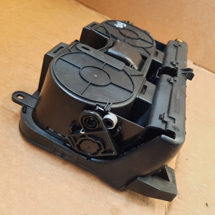 BMW F07 5 GT BOÎTE À GANTS POIGNÉE SUR GODETS 9142170