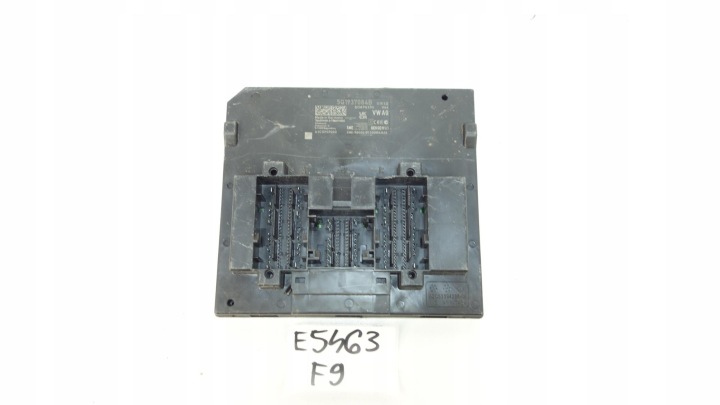 MODULE CONTRÔLEUR BCM CONFORT VW SKODA 5Q1937084B