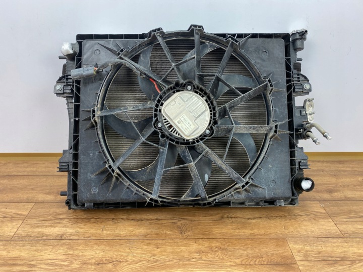 ENSEMBLE RADIATEURS AVEC VENTILATEUR 5.7 DODGE RAM 1500 2019+ USA