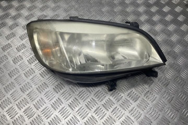 PHARE DROITE AVANT OPEL ZAFIRA A (F75_) 89100055 2.2L DIESEL 92KW 2002