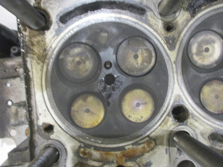 CULASSE MOTEUR MERCEDES W212 2.2 CDI A6510101220