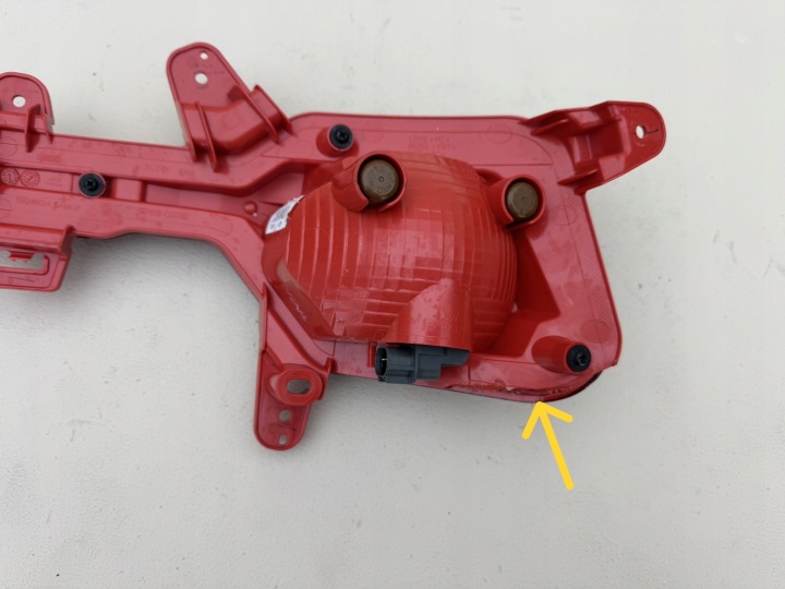 HYUNDAI I20 III 3 LIFT 23R- PHARE ANTIBROUILLARD GAUCHE ARRIÈRE ARRIÈRE 92405-Q0200
