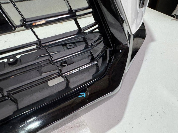 MITSUBISHI ASX PARE-CHOCS AVANT AVANT 6XPDC RADAR C050