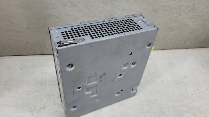 AUDI A6 STEROWNI SYNTONISEUR RADIO MINI 4G1035053J