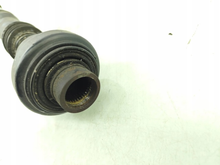 PORSCHE CAYENNE II 10-14 ARBRE DE TRANSMISSION 7P0521101