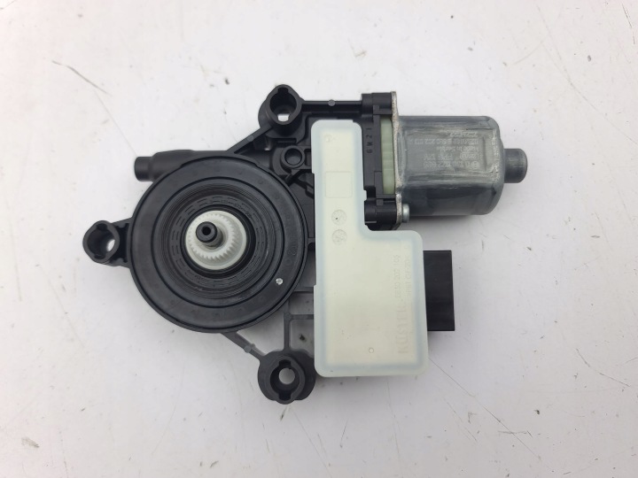 SKODA OCTAVIA MK4 PETIT MOTEUR VITRES ARRIÈRE 2024 5Q0959407D