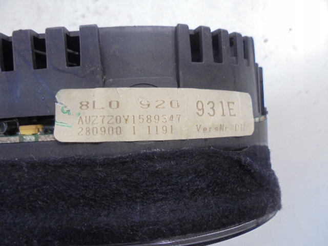 AUDI A3 8L COMPTEUR TABLEAU DE BORD 1,9TDI LIFT RESTYLAGE 8L0920931E 110,008,945/023