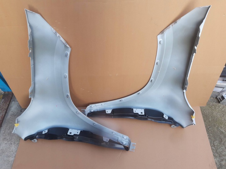 MERCEDES GLA H247 144 AILE GAUCHE DROIT A2478811100 A2478811200