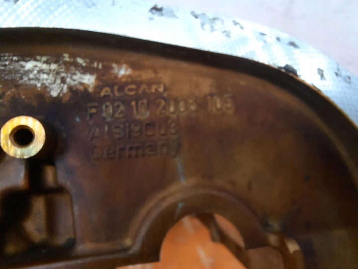 SEAT IBIZA III 06-08 HAYON COUVERCLE DE SOUPAPES 03E103475H BXV