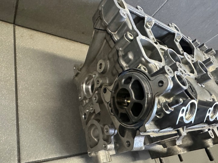 CULASSE PISTONS SANS ARBRE À CAMES AUDI VW 2.0 TFSI DNF 310KM IDÉAL 06Q103403A