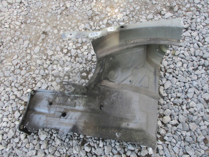LONGERON QUART GAUCHE AVANT VW PASSAT B8 LR7H