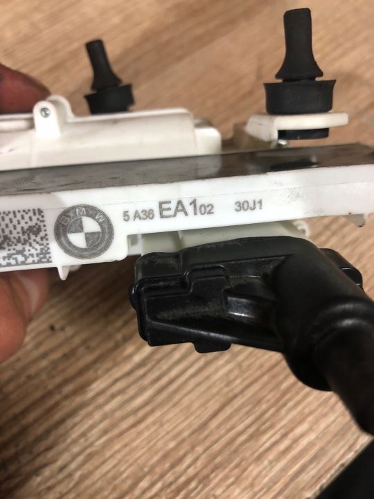 DOCIAG COUVERCLES DE COFFRE COUVERCLES DE COFFRE BMW 5A36EA1