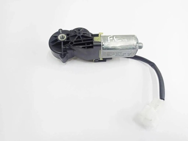 PETIT MOTEUR AVANT GAUCHE SIÈGES MERCEDES-BENZ C (W204) 0390203369