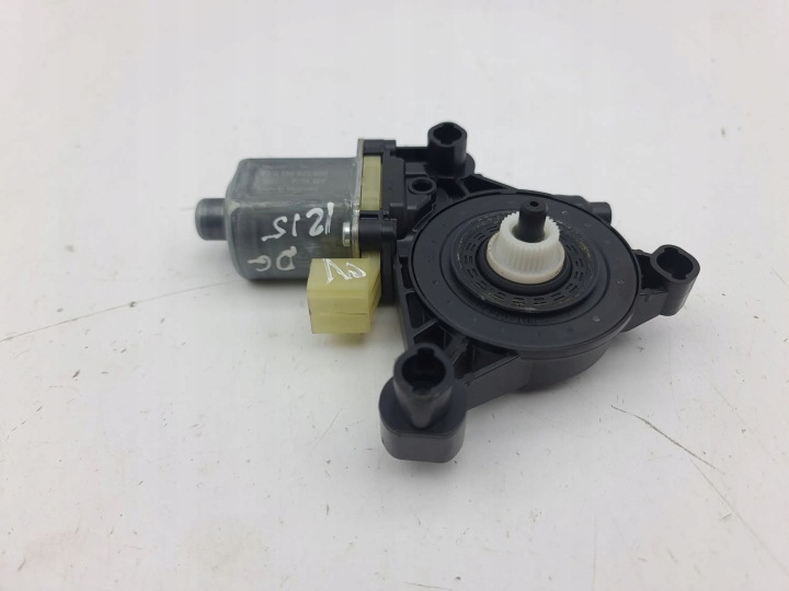 AUDI A4 S4 B9 DROITE CÔTÉ PETIT MOTEUR ÉLÉVATEUR VITRES PORTES ARRIÈRE