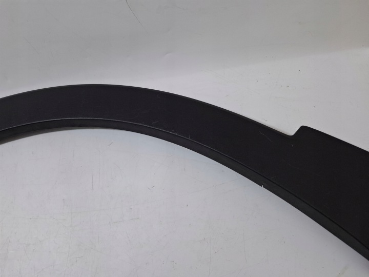 MOULURE REVÊTEMENT GARDE-BOUE DROIT AVANT OPEL GRANLAND X #7583