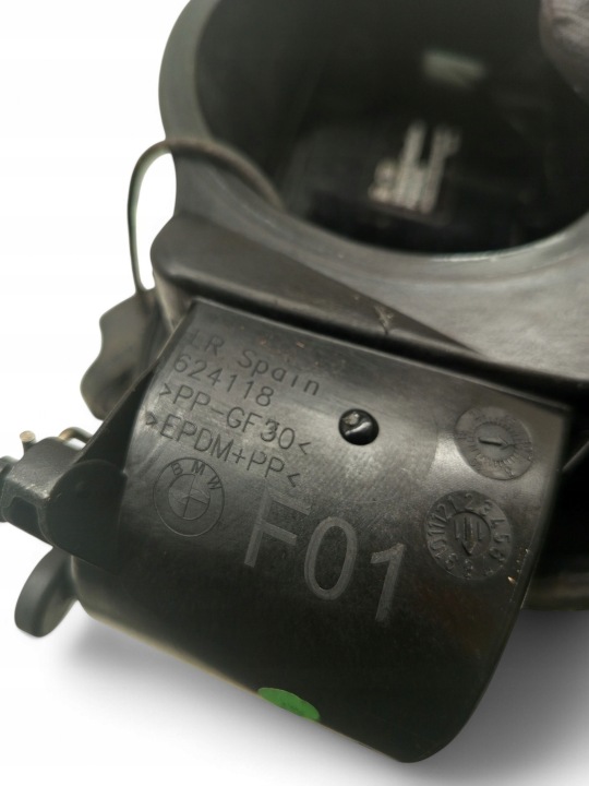 BMW 7 F01 F02 F03 F04 2012 CLAPET GOULOTTE DE REMPLISSAGE CARBURANTS