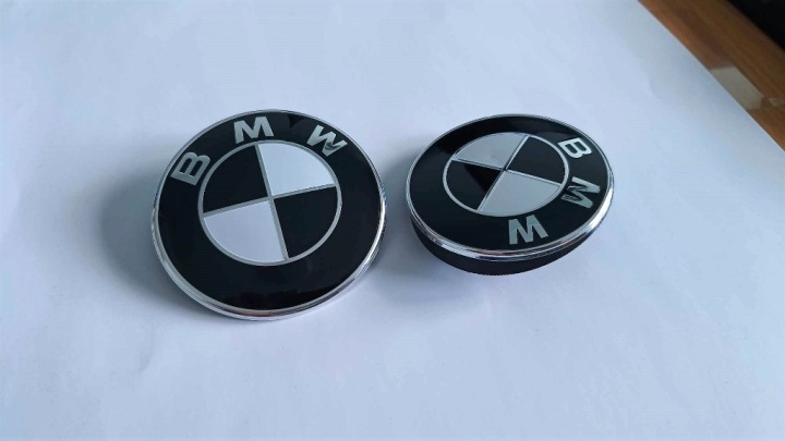 EMBLÈME BMW E46 TOURING KIT PRZOD/TYL 82MM+74MM+ADAPTER CZARNO/BIALY
