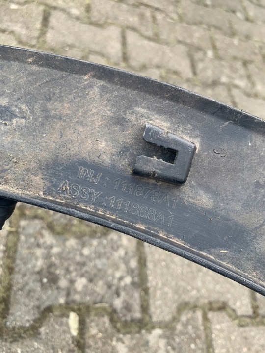 OPEL GRANDLAND X MOULURE REVÊTEMENT GARDE-BOUE GAUCHE AVANT YP000308XT