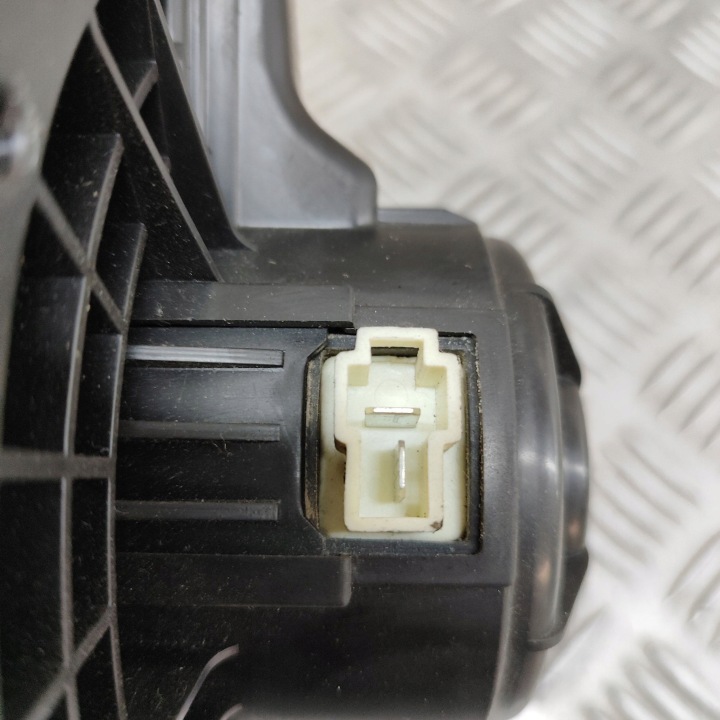 HYUNDAI H-1, STAREX, SATELLITE 2008 VENTILATEUR CONDUIT D'AIR VENTILATEUR