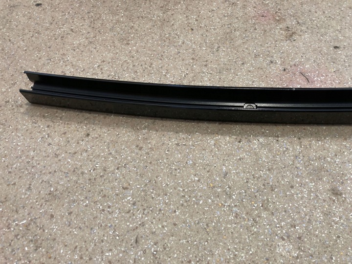 GUIDE VITRES ARRIÈRE ARRIÈRE CÔTÉ GAUCHE BMW X7 G07 7429411