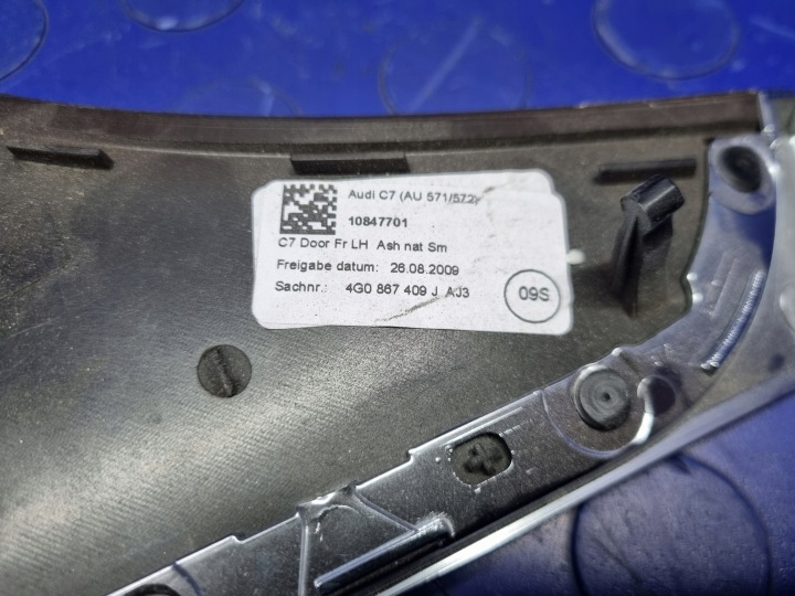 AUDI A6 C7 DÉCOR MOULURE DÉCORATIVE GAUCHES AVANT PORTES ORIGINAL 4G0867409J