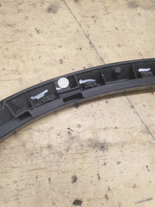 BMW X5 G05 OE 8069287 MOULURE SUR AILE DROIT ARRIÈRE MODULE