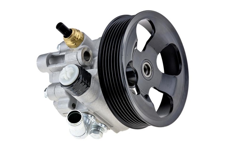 POMPE AMPLIFICATEUR LEXUS RX350 06-08