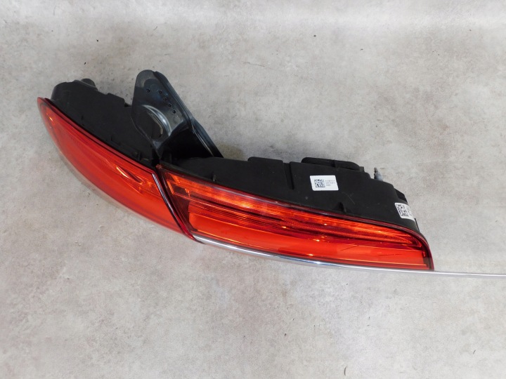 AUDI A8 D4 4H LIFT PHARES ARRIÈRE MATRIX PHARE DROITE GAUCHE CHROME ENSEMBLE