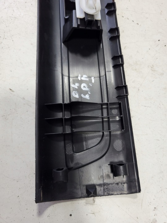 MOULURE SEUIL GAUCHE AVANT CITROEN C4 GRAND PICASSO II 13- 9677703477
