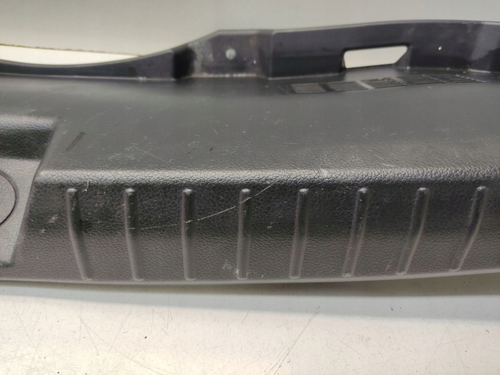 REVÊTEMENT SEUIL COUVERCLES DE COFFRE ARRIÈRE KIA OPTIMA 857702T000