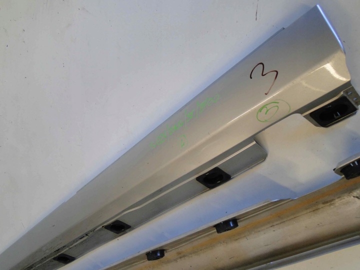 MERCEDES AVEC CLASSE W221 221 LONG MOULURE SEUIL