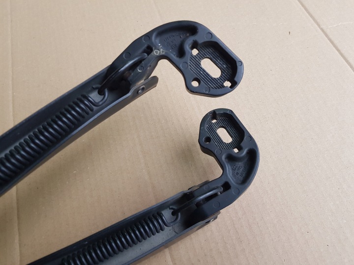 BRAS DE SUSPENSION ESSUIE-GLACES AVANT SEAT LEON II 1P0955409A 1P0955410A BON ÉTAT ENSEMBLE