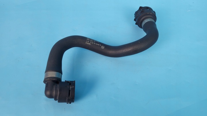 MERCEDES EQA 250 21R TUYAU TUYAU FIL EAU A2435002800
