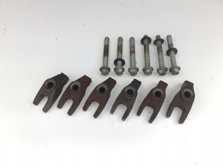 JEEP GRAND CHEROKEE FIXATION INJECTEURS 2013
