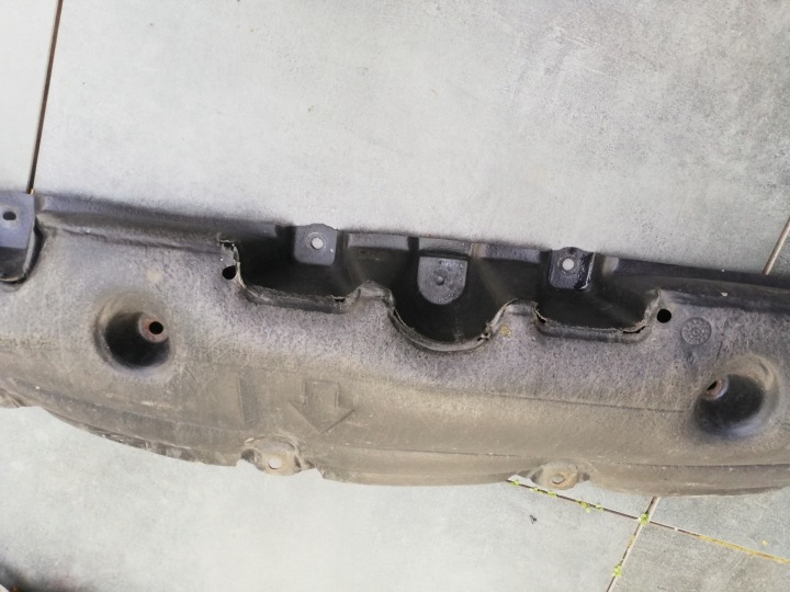TOYOTA OE 51420-F4010 PROTECTION SOUS MOTEUR PARE-CHOCS AVANT