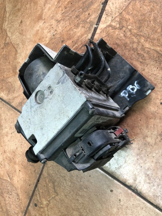 PASSAT B6 2.0TDI POMPE ABS