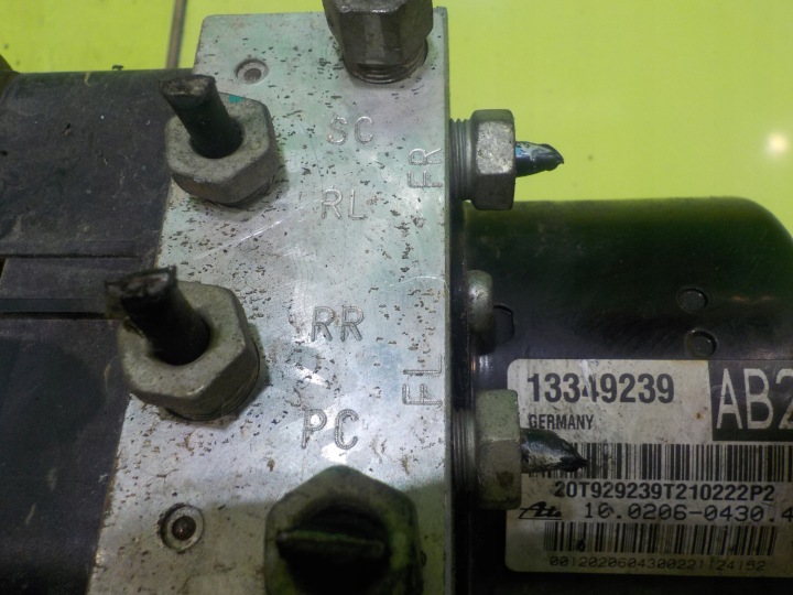 ORLANDO 2.0 VCDI 11R 5D POMPE ABS 13349239