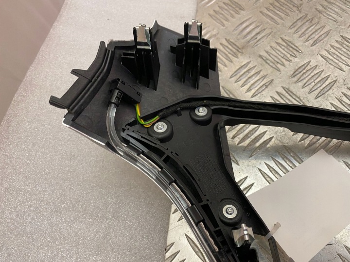 MERCEDES-BENZ GL X166 2015 CHÂSSIS BOÎTE À GANTS 4757400