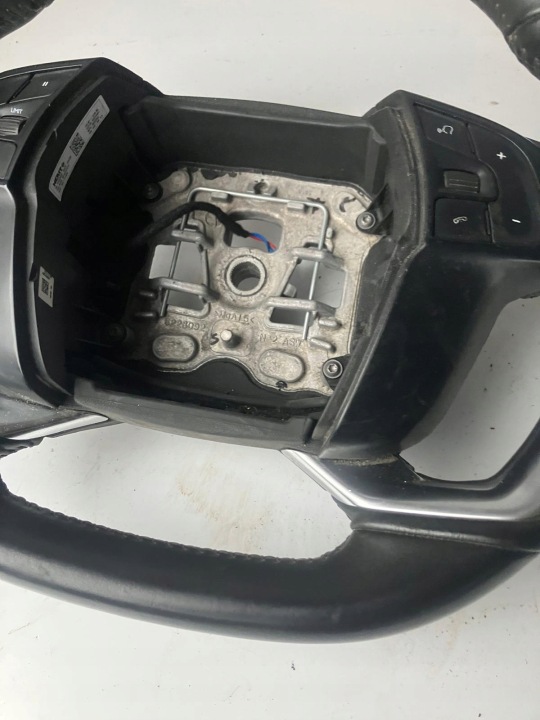 VOLANT CUIR MULTIFONCTION CITROEN C4 PICASSO II LIFT 98167370ZD
