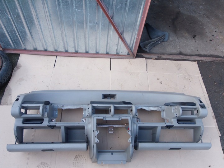 TABLEAU DE BORD CONSOLE AWR4262 LAND ROVER FREELANDER I 4 PORTES