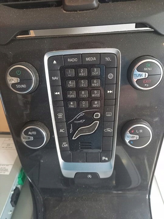 VOLVO V40 II LIFT RADIO NAVIGATION ENSEMBLE 32247254