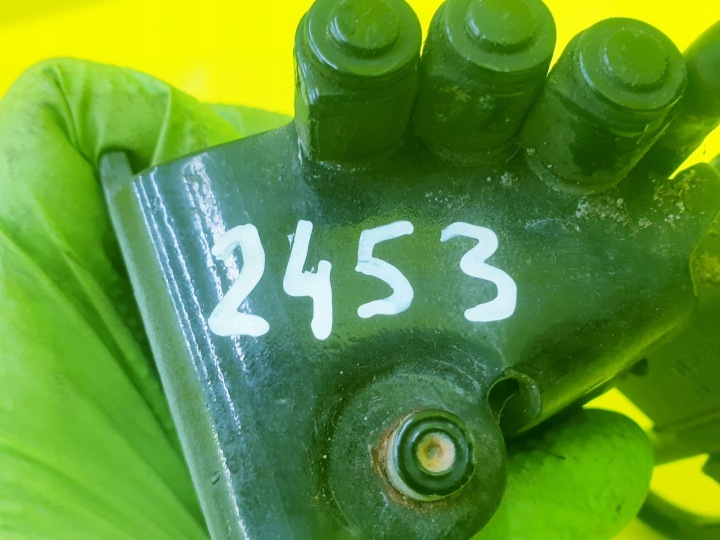 CHARNIÈRE PORTES GAUCHE AVANT AUDI A4 B7 A3 8P LY9B 8E0831411E