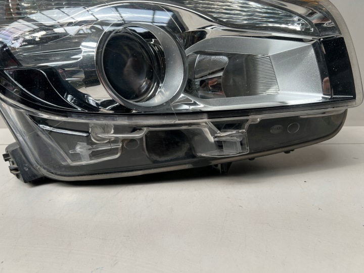 PHARE AVANT DROITE NISSAN QASHQAI I LIFT LENTILLE 26010BR02A 1EL01033506