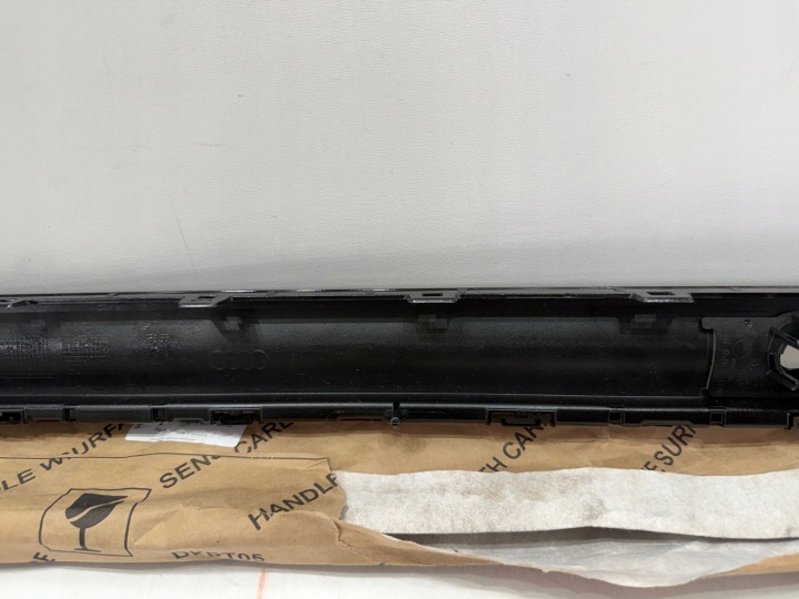 AUDI Q6 E TRON S LINE 85H MOULURE PARE-CHOCS ARRIÈRE NEUF ORIGINAL 85H853551