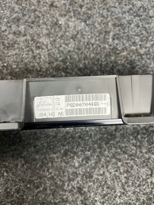 RENAULT SCENIC II RESTYLAGE LIFT COMPTEUR TABLEAU DE BORD MONITEUR 8200704466D