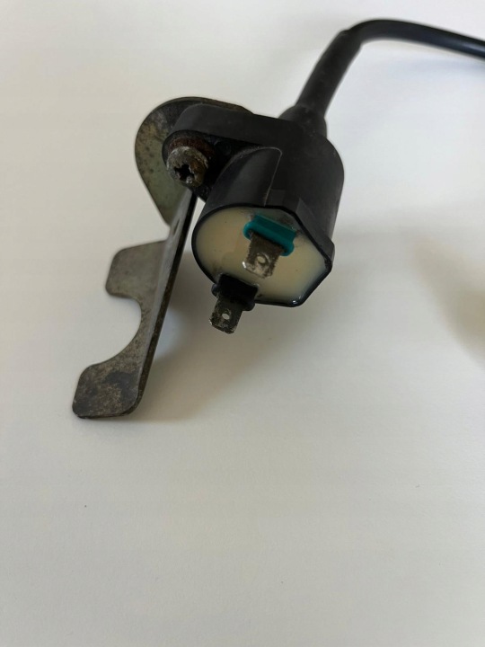 BOBINE ALLUMAGE PIAGGIO VESPA ET2 ET4 50 CC I 125 CC OEM: 70118
