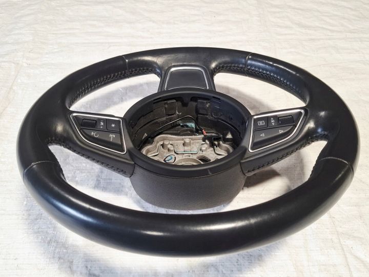 VOLANT CUIR MULTIFONCTION AUDI A1 I 1 8X0 2010-2014 4G0419091R EN TRÈS BON ÉTAT